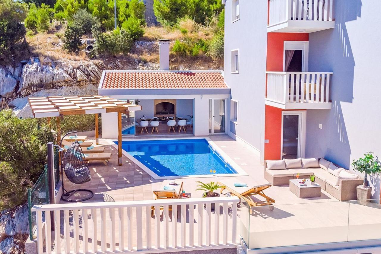 Villa Matan - Only 200M From The Sandy Beaches, Private 28M2 Pool أوميس المظهر الخارجي الصورة